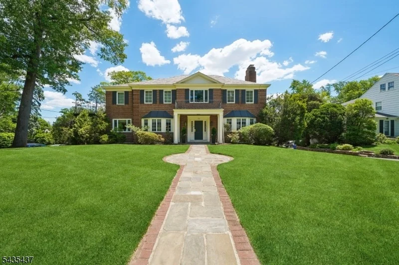 Unit for sale at 116 Wyoming Ave, Maplewood Twp., NJ 07040-1000