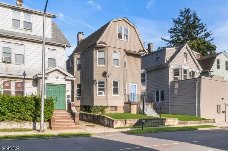 Unit for sale at 296 N Park St, East Orange City, NJ 07017-1847