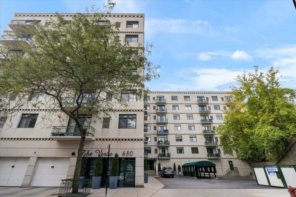 Unit for sale at 680 N Green Street, Chicago, IL 60642