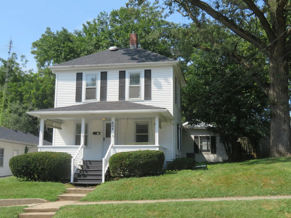 Unit for sale at 604 West Avenue, Morris, IL 60450