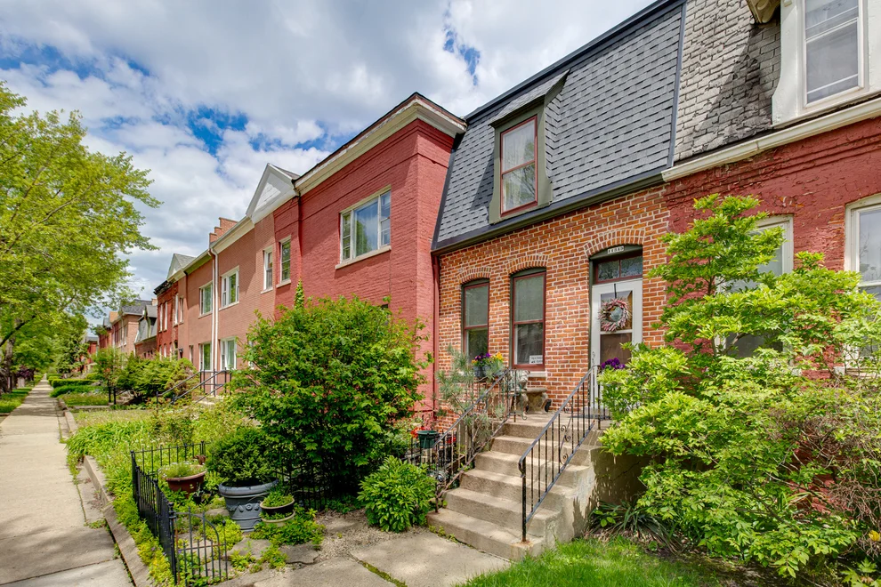 Unit for sale at 11349 S Saint Lawrence Avenue, Chicago, IL 60628