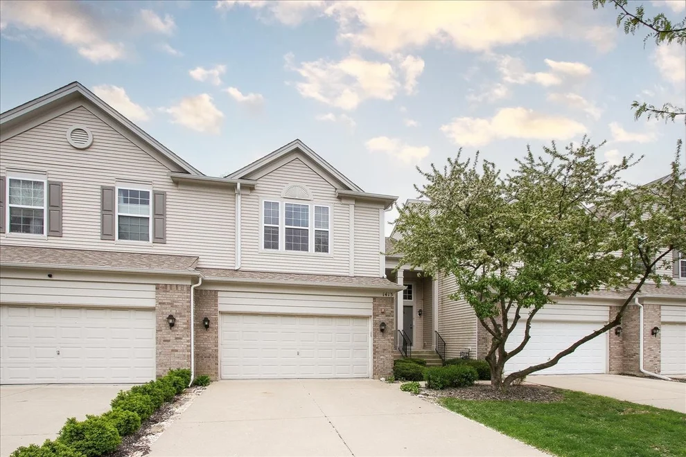 Unit for sale at 1413 Yellowstone Drive, Streamwood, IL 60107
