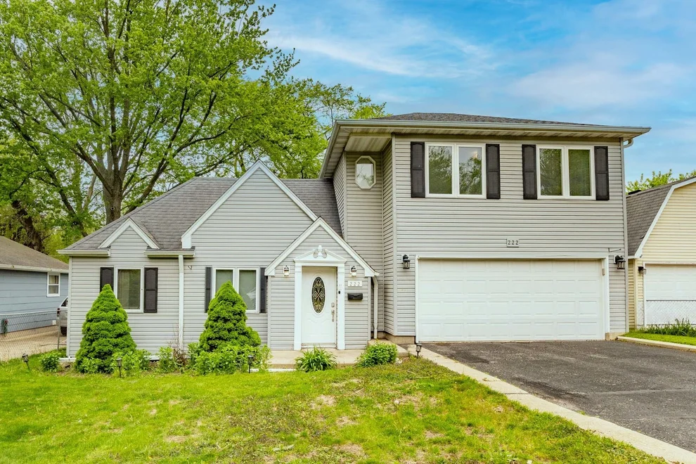 Unit for sale at 222 Highmoor Drive, Round Lake Park, IL 60073