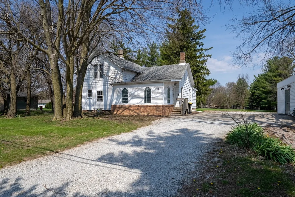 Unit for sale at 1702 W Hovey Avenue, Normal, IL 61761