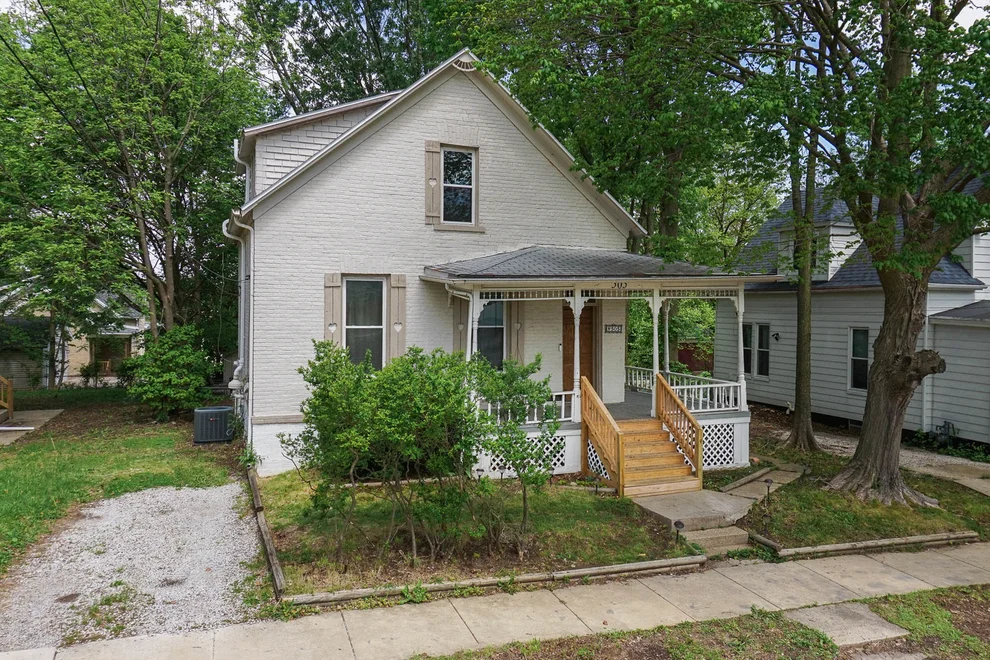 Unit for sale at 505 W Oakland Avenue, Bloomington, IL 61701