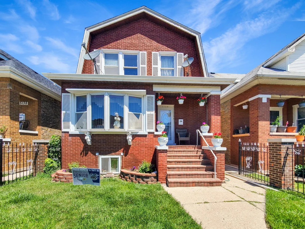 Unit for sale at 5134 W Deming Place, Chicago, IL 60639