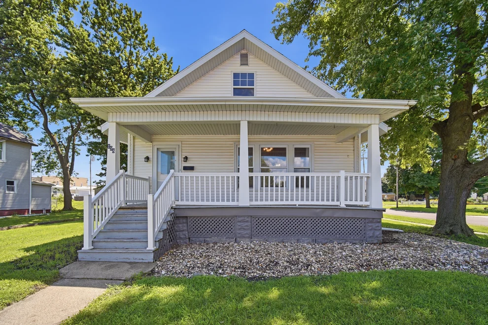 Unit for sale at 198 W First Street, El Paso, IL 61738