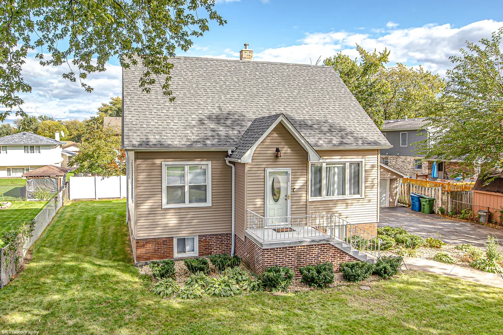 Unit for sale at 9255 Melvina Avenue, Oak Lawn, IL 60453