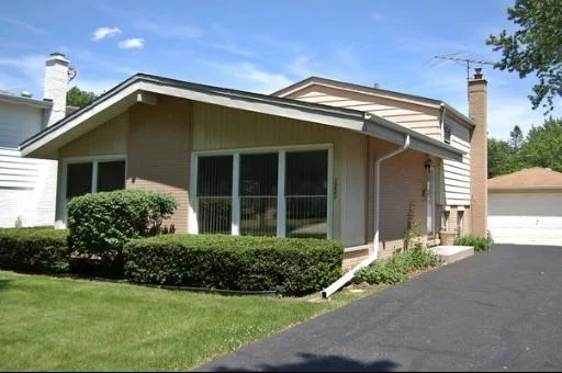 Unit for sale at 1221 S WALNUT, ARLINGTON HEIGHTS, IL 60005