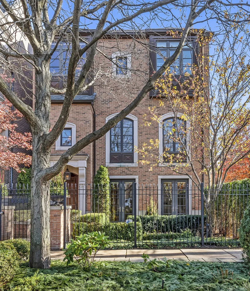 Unit for sale at 2615 N Paulina Street, Chicago, IL 60614