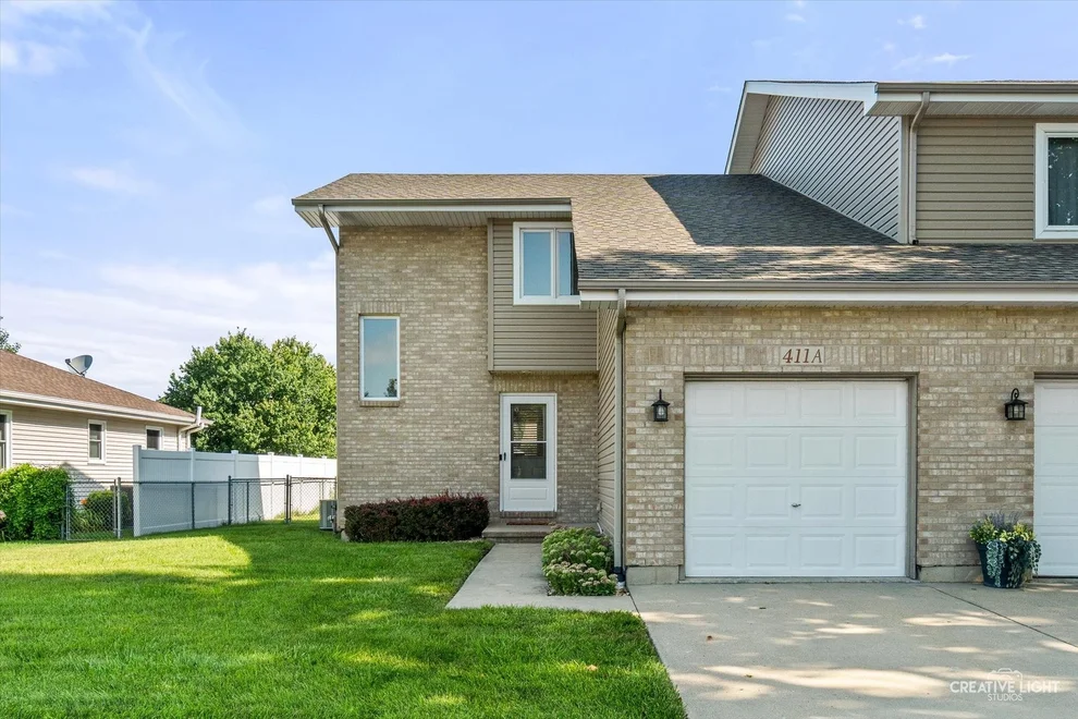 Unit for sale at 411 Elm Street, Yorkville, IL 60560