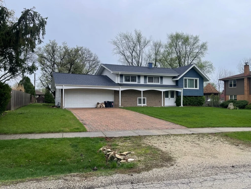 Unit for sale at 615 E Turner Avenue, Roselle, IL 60172
