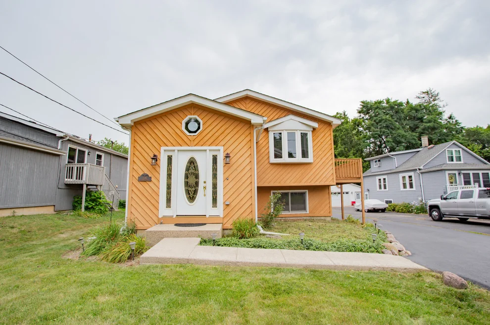 Unit for sale at 224 E Grand Avenue, Fox Lake, IL 60020
