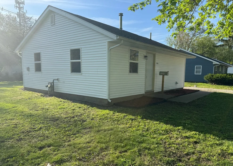 Unit for sale at 1320 Hedge Road, Champaign, IL 61821