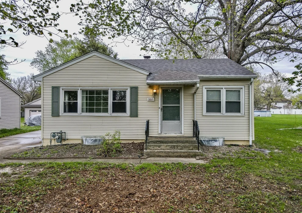 Unit for sale at 3153 Sportsman Club Road, Bourbonnais, IL 60914
