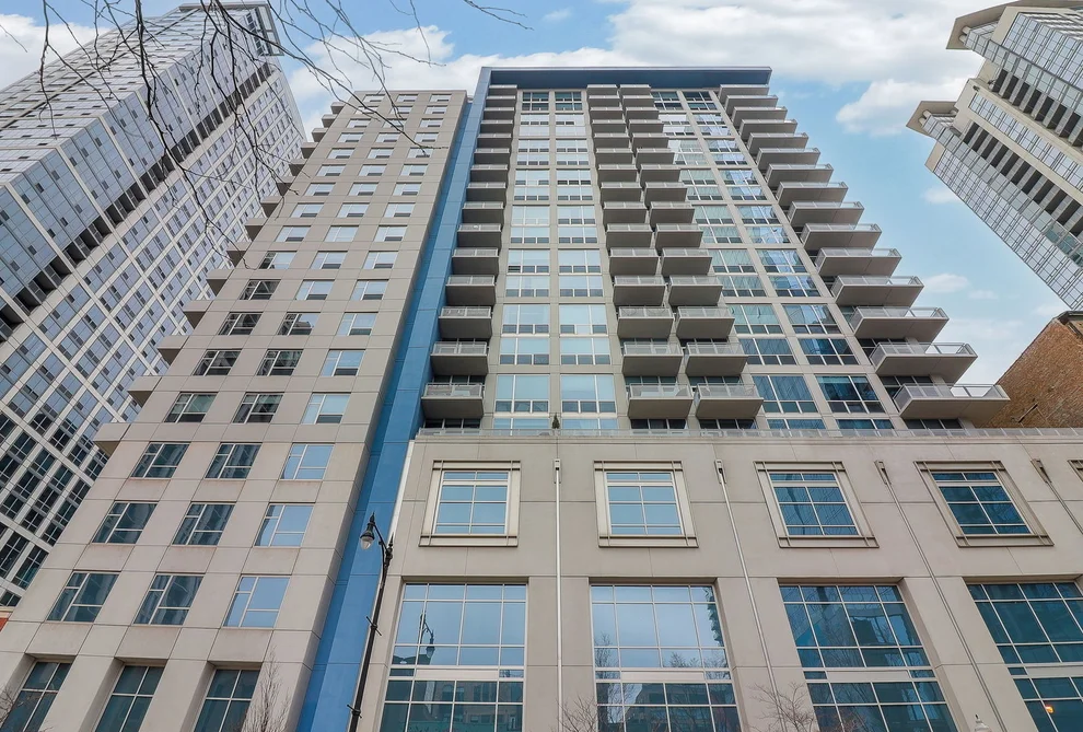 Unit for sale at 1305 S Michigan Avenue, Chicago, IL 60605