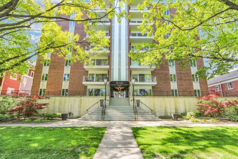 Unit for sale at 405 W University Avenue, Champaign, IL 61820