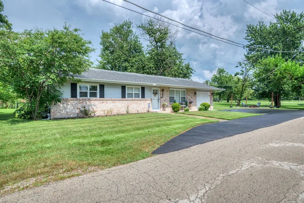 Unit for sale at 250 Kern Street, Braidwood, IL 60408