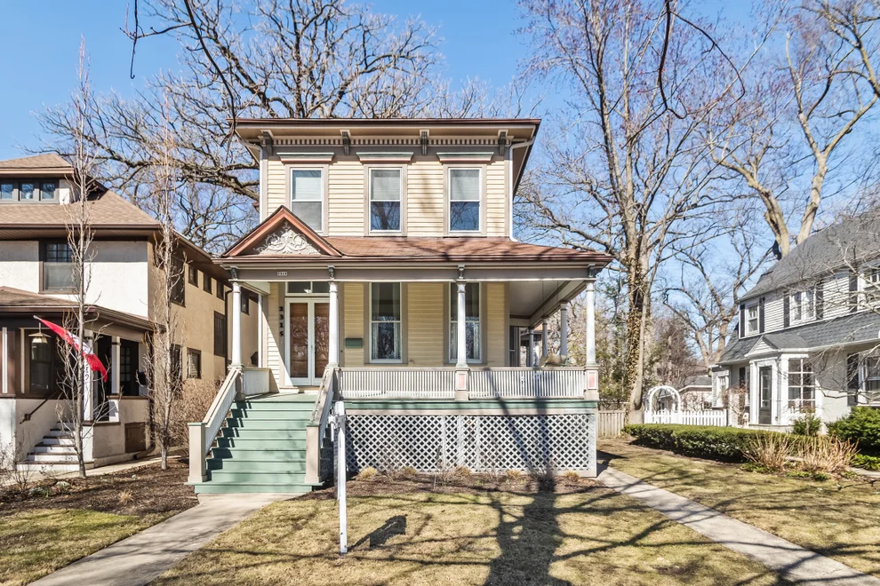Unit for sale at 2315 Park Place, Evanston, IL 60201