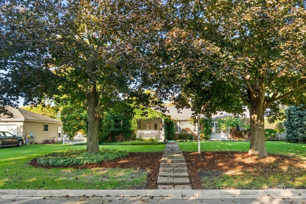 Unit for sale at 203 S Rosedale Avenue, Aurora, IL 60506