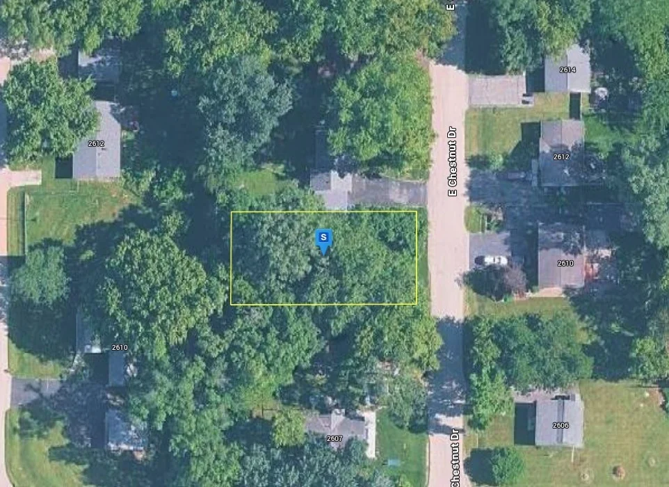 Unit for sale at 2611 E Chestnut Drive, Wonder Lake, IL 60097