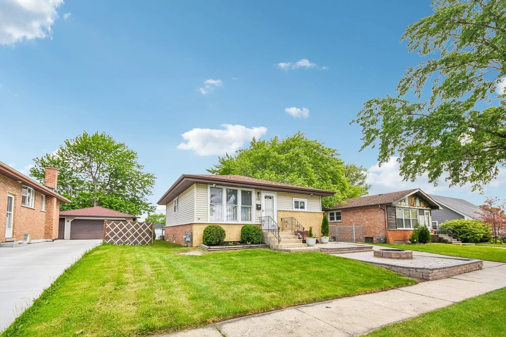 Unit for sale at 4428 Lisa Lane, Oak Forest, IL 60452