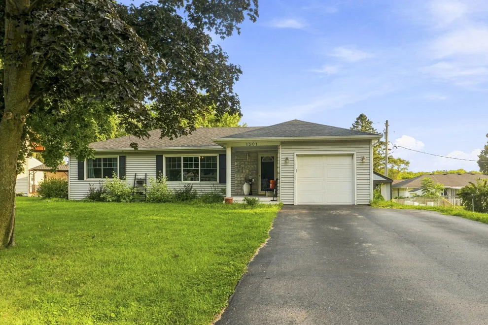 Unit for sale at 1501 Channel Beach Avenue, Johnsburg, IL 60051