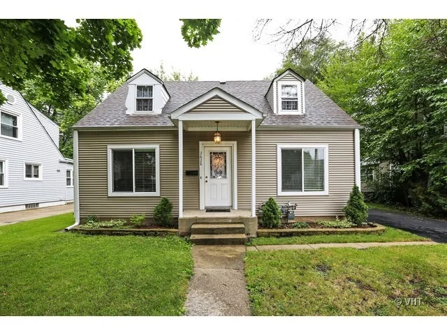 Unit for sale at 2628 Silvercreek Drive, FRANKLIN PARK, IL 60131