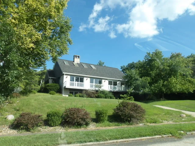 Unit for sale at 304 Greenway Lane, Decatur, IL 62521