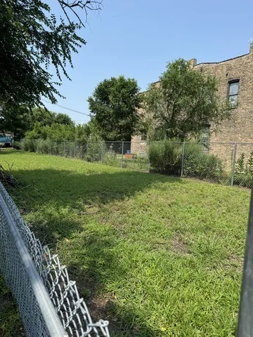 Unit for sale at 5816 S WABASH Avenue, Chicago, IL 60637