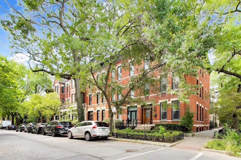 Unit for sale at 2254 N Fremont Street, Chicago, IL 60614