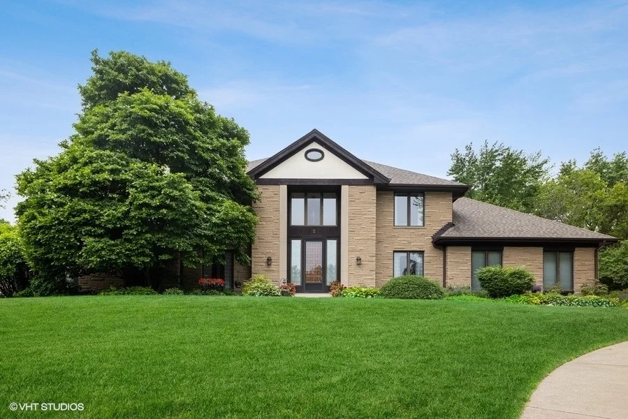 Unit for sale at 2 Keri Lane, Burr Ridge, IL 60527