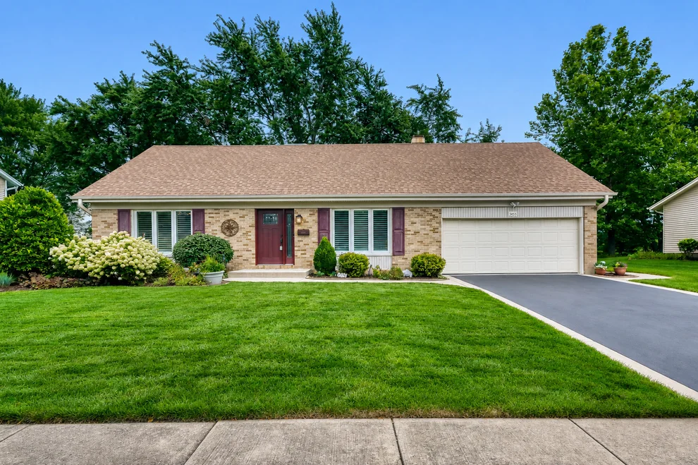 Unit for sale at 3455 Treaty Lane, Hoffman Estates, IL 60192
