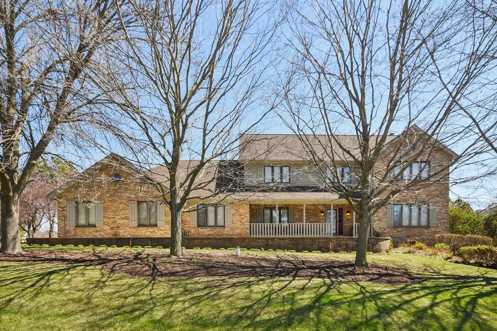 Unit for sale at 54 Gentry Drive, Hawthorn Woods, IL 60047