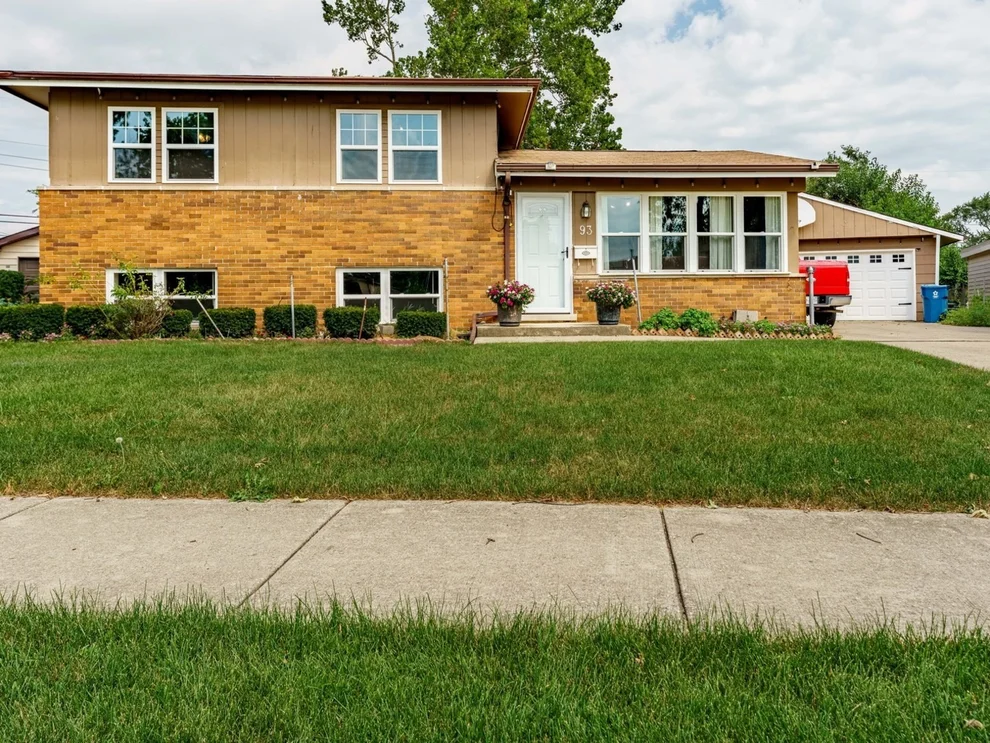 Unit for sale at 93 E Craig Drive, Chicago Heights, IL 60411