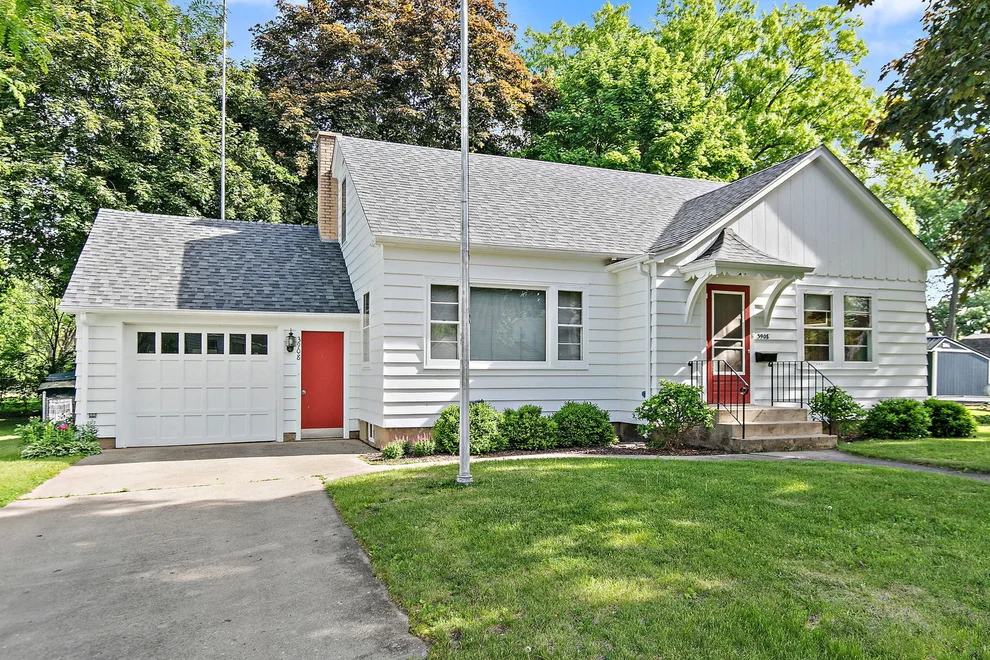 Unit for sale at 3908 Oak Avenue, McHenry, IL 60050