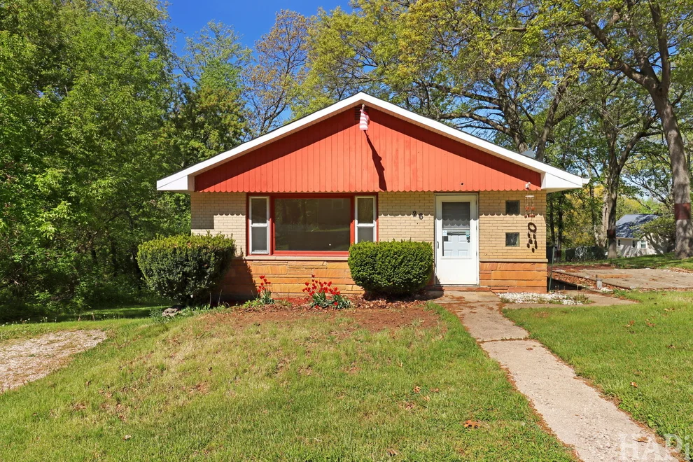 Unit for sale at 26 Woodland Avenue, Fox Lake, IL 60020