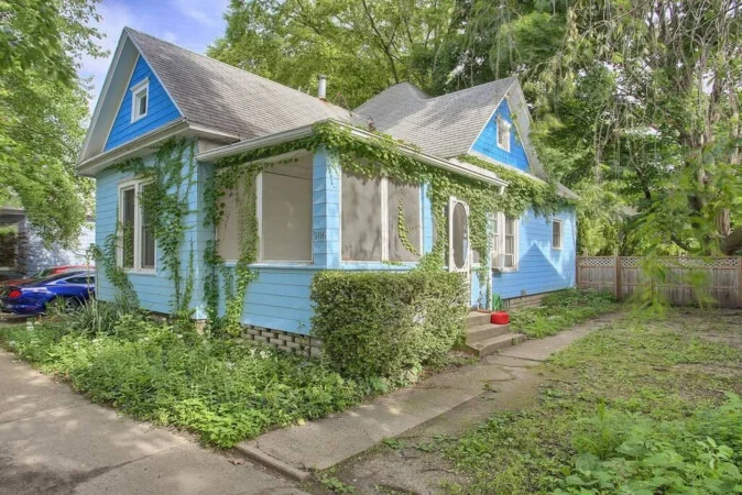 Unit for sale at 306 W Illinois Street, Urbana, IL 61801