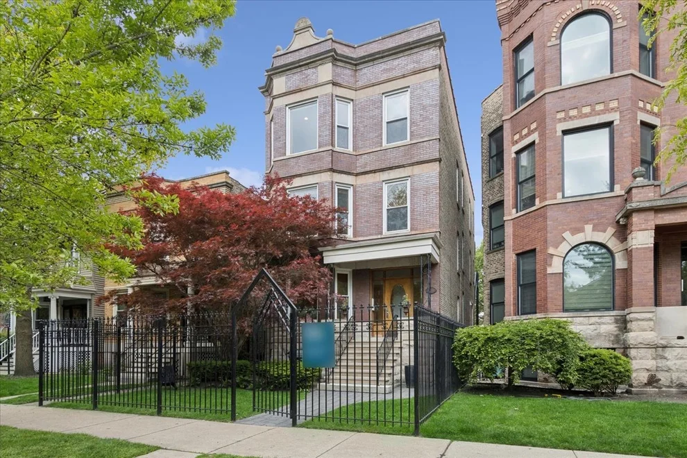 Unit for sale at 4216 N Winchester Avenue, Chicago, IL 60613