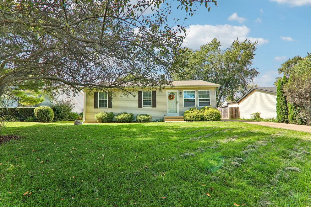 Unit for sale at 3468 Charleston Road, Waukegan, IL 60087