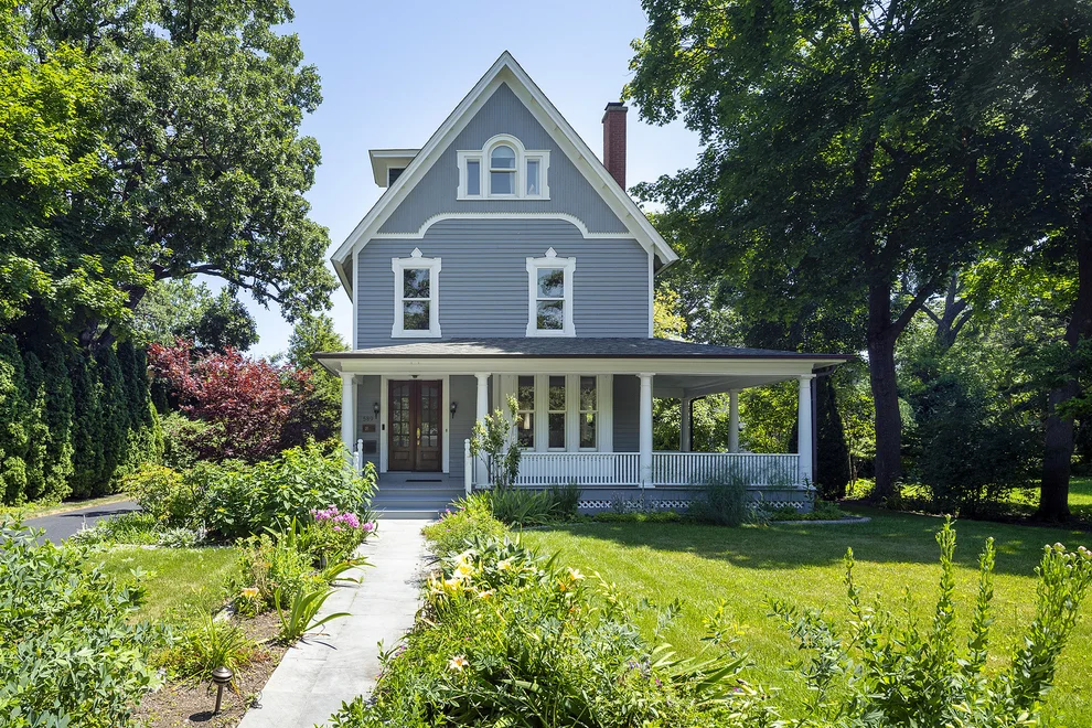 Unit for sale at 589 Vernon Avenue, Glencoe, IL 60022