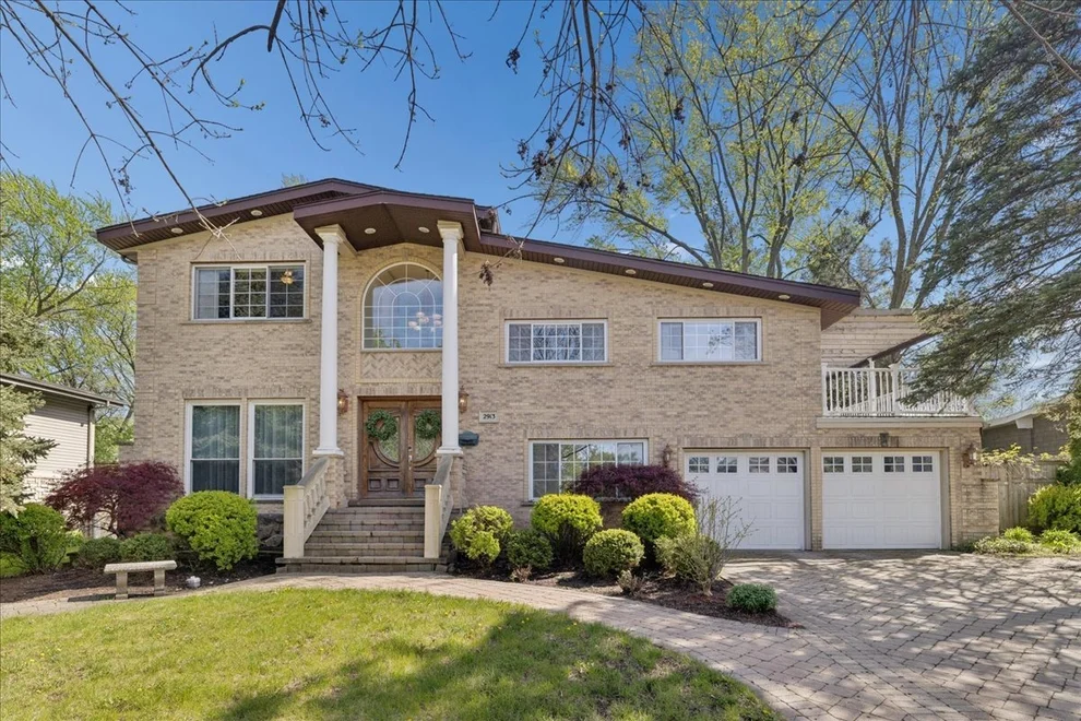 Unit for sale at 2913 Virginia Lane, Glenview, IL 60025