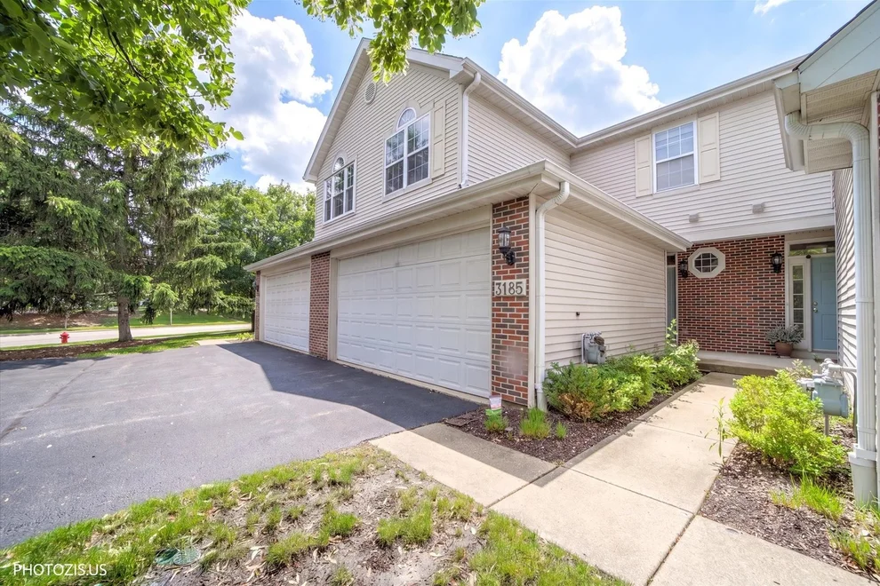 Unit for sale at 3185 ANTON Drive, Aurora, IL 60504