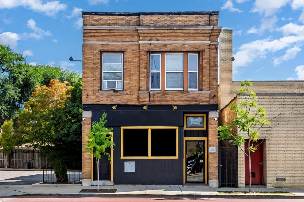 Unit for sale at 3243 N Western Avenue, Chicago, IL 60618