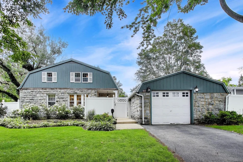 Unit for sale at 165 S Maple Street, Palatine, IL 60067