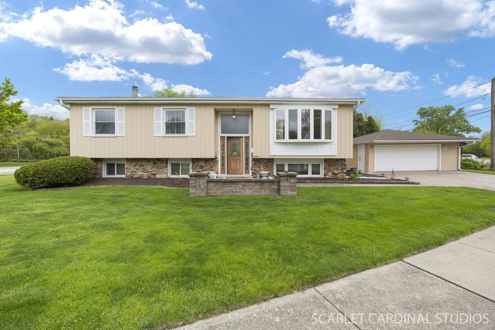 Unit for sale at 940 S Villa Avenue, Villa Park, IL 60181