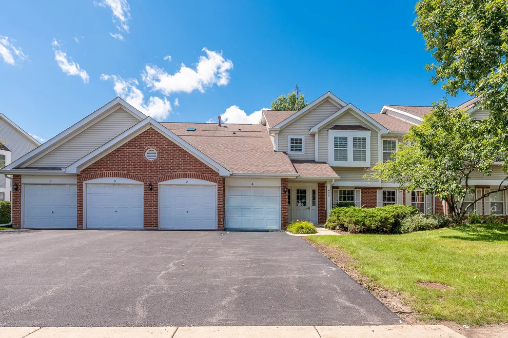 Unit for sale at 250 Ashbury Lane, Roselle, IL 60172