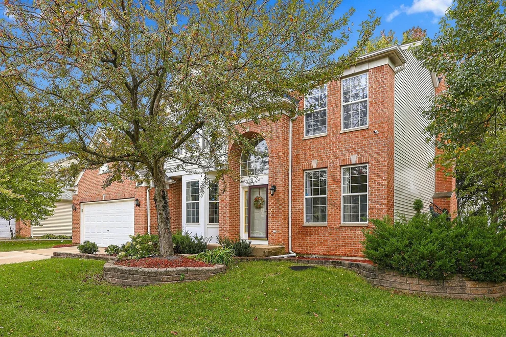 Unit for sale at 105 Rosewood Drive, Streamwood, IL 60107