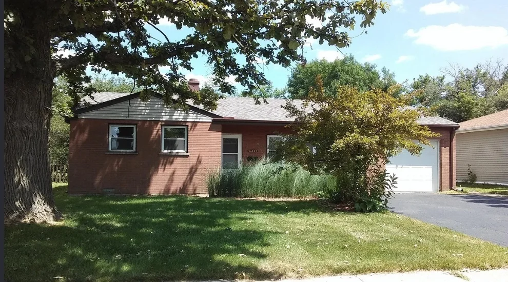 Unit for sale at 6321 Dunham Road, Downers Grove, IL 60516