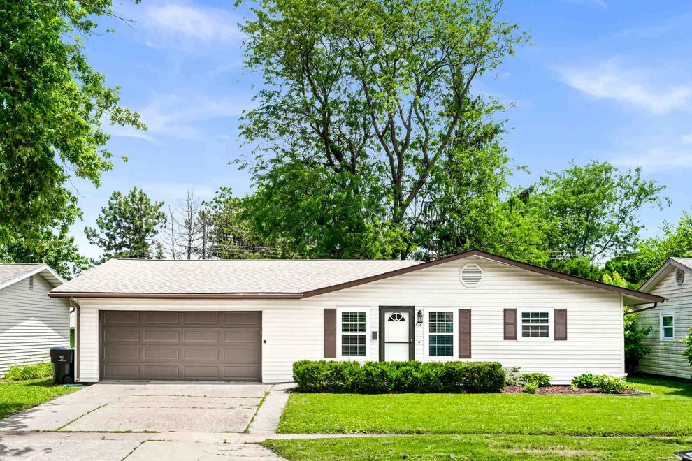 Unit for sale at 816 Mayflower Avenue, Bloomington, IL 61701